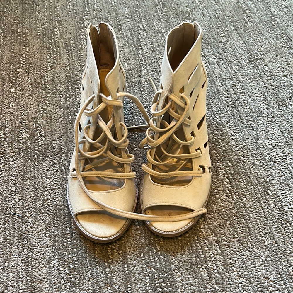 Vince Camuto Lace up Ankle Bootie